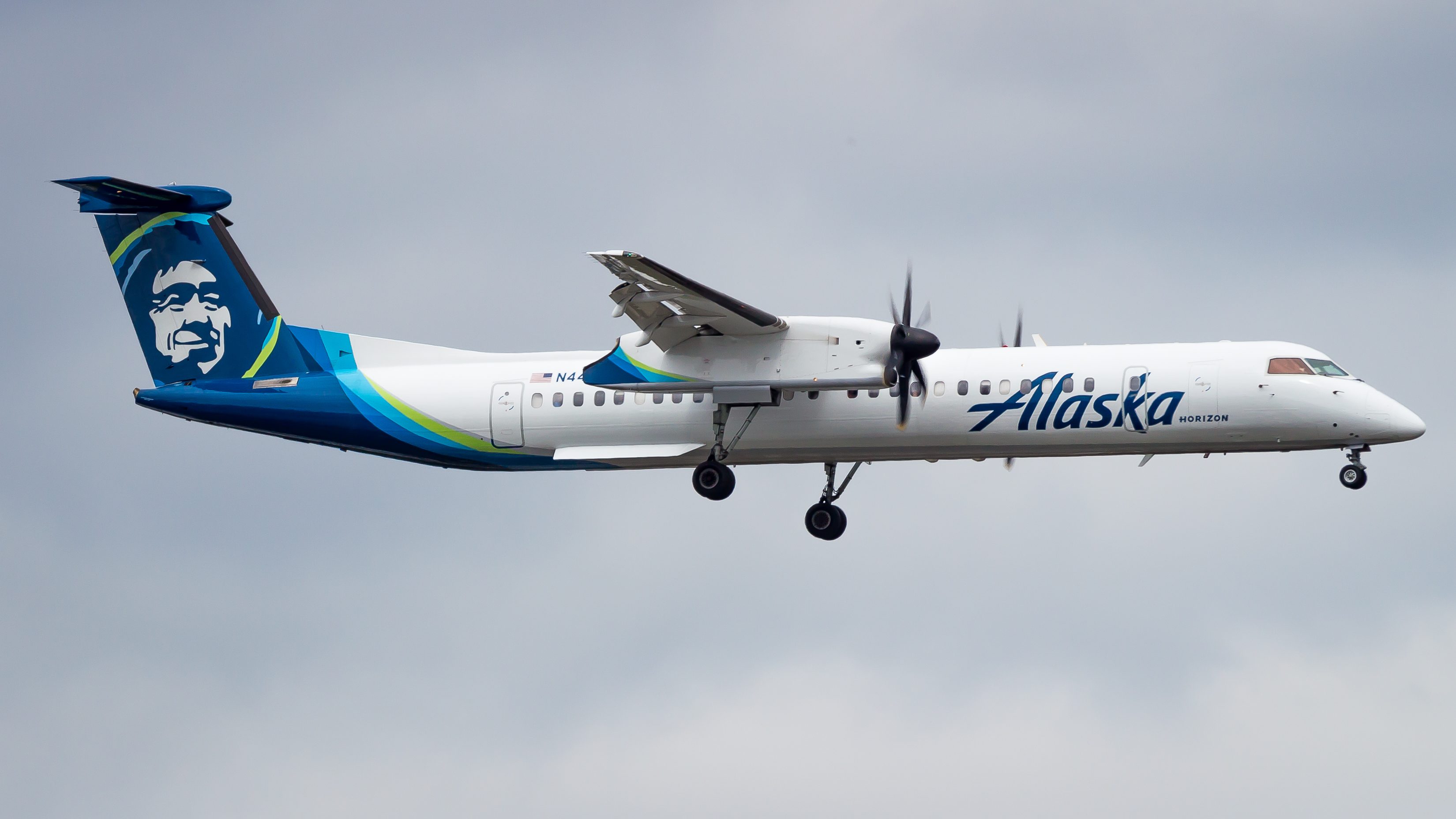 2018 Horizon Air Bombardier Q400 incident Logo