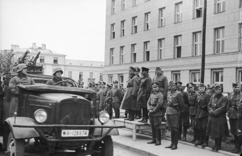 German–Soviet military parade in Brest-Litovsk Logo