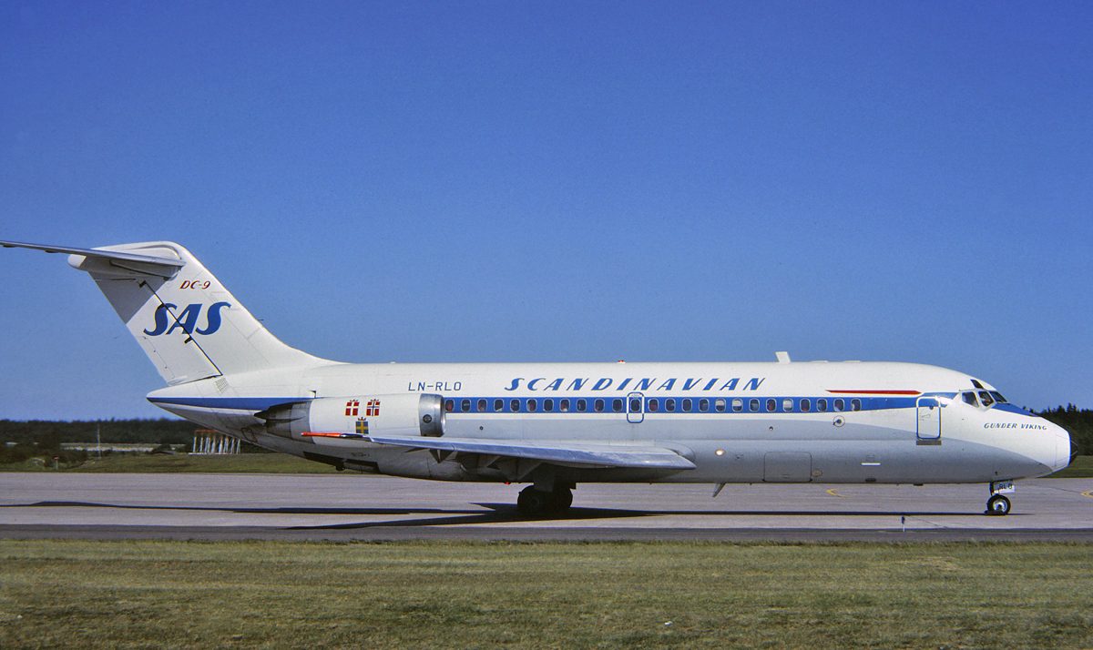 Scandinavian Airlines System Flight 130 Logo